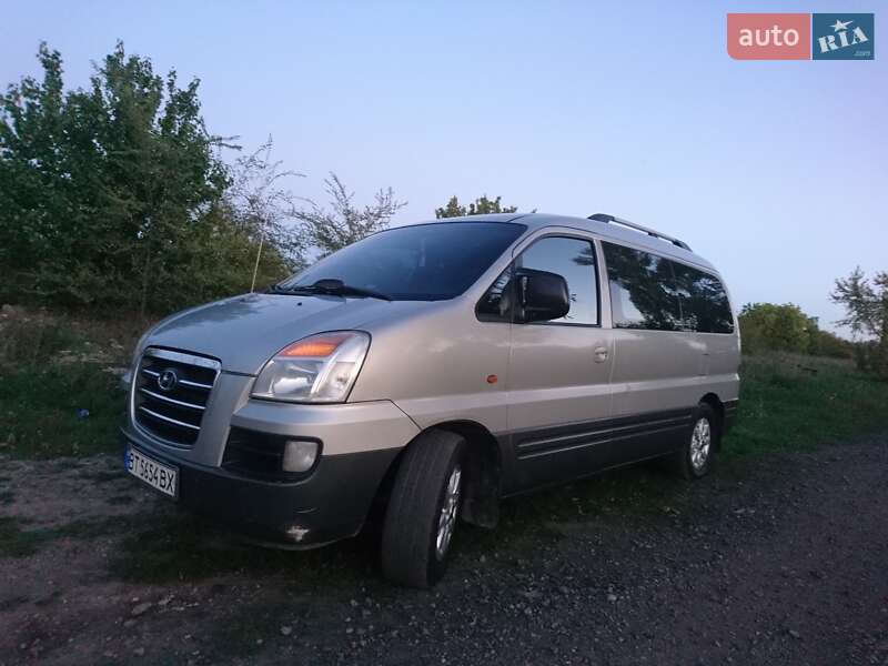 Минивэн Hyundai H-1 2006 в Кривом Роге