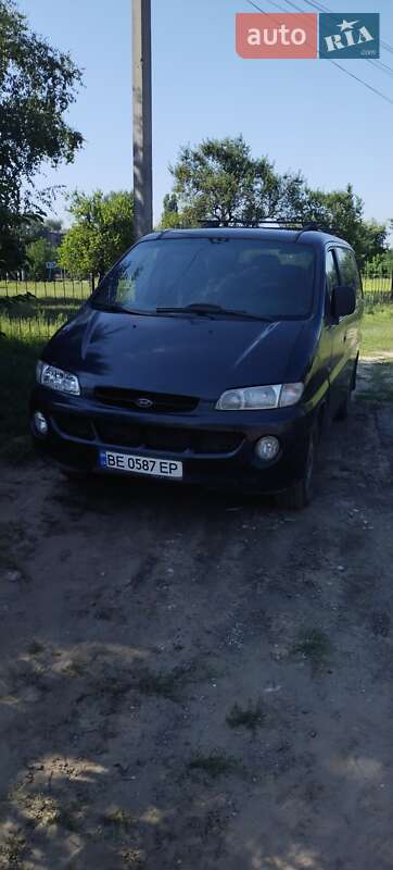 Минивэн Hyundai H-1 1998 в Славянске