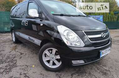 Мінівен Hyundai H-1 2010 в Рівному