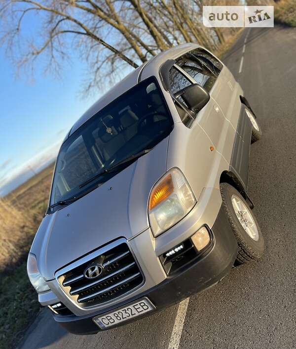 Минивэн Hyundai H-1 2006 в Мене