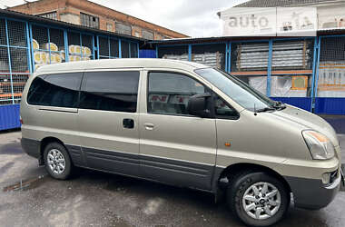 Минивэн Hyundai H-1 2007 в 