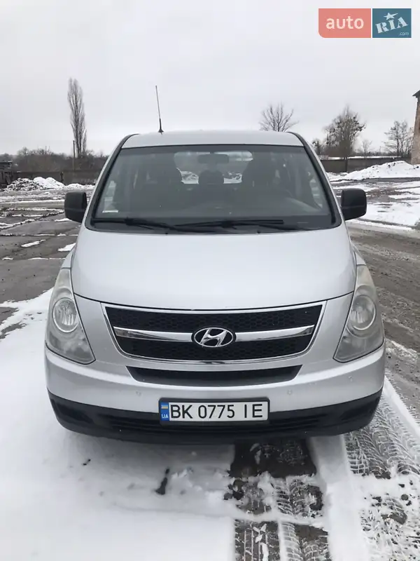 Hyundai H-1