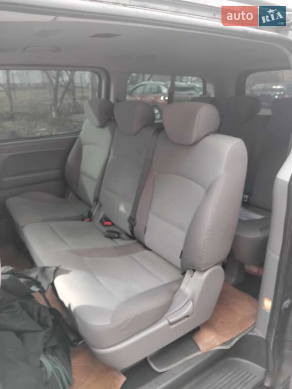 Минивэн Hyundai H-1 2008 в Новоднестровске