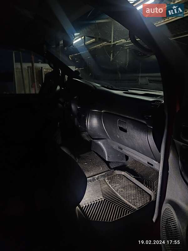 Минивэн Hyundai H-1 2005 в Одессе