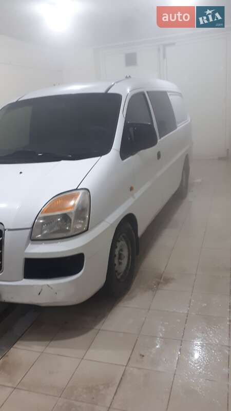 Hyundai H-1 2007