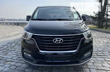 Мінівен Hyundai H-1 2019 в Києві