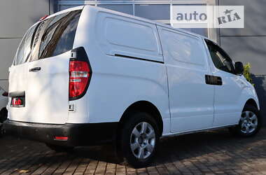 Грузовой фургон Hyundai H-1 2010 в Одессе