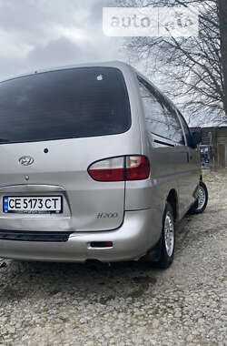 Мінівен Hyundai H-1 2004 в Чернівцях