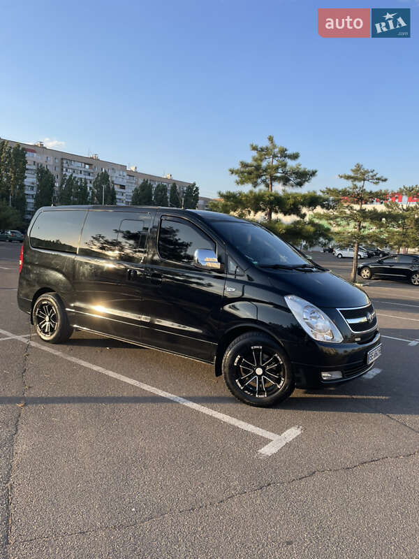 Мінівен Hyundai H-1 2012 в Миколаєві