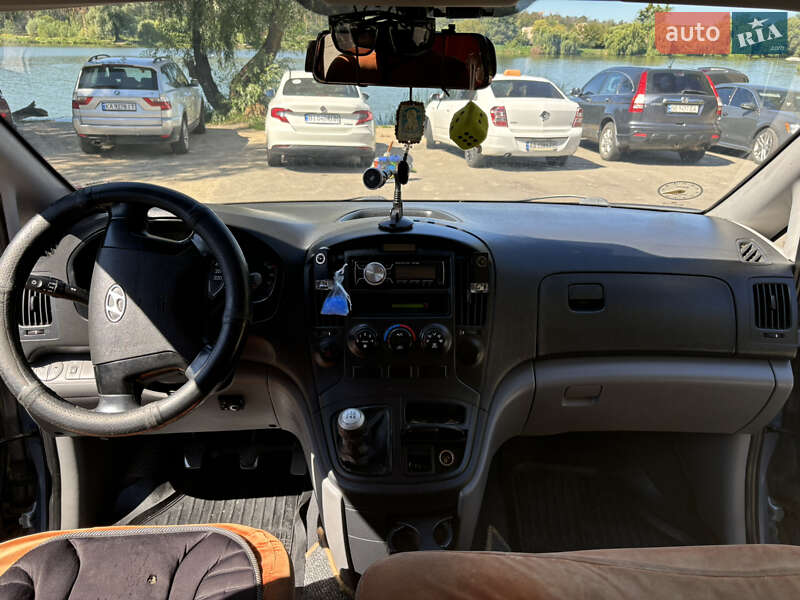 Минивэн Hyundai H-1 2008 в Макарове