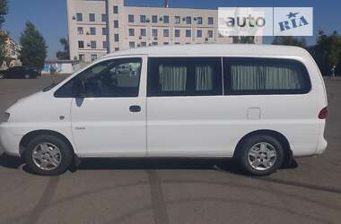 Минивэн Hyundai H-1 2003 в Киеве