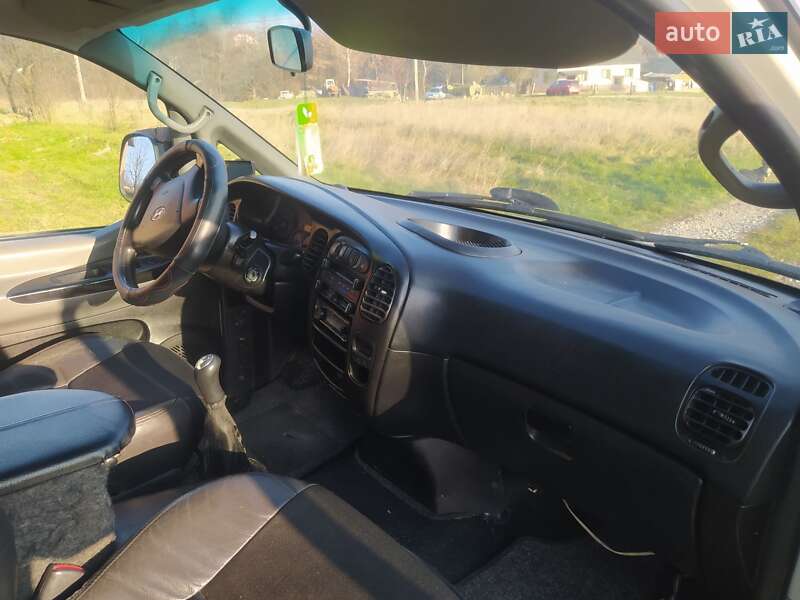 Минивэн Hyundai H-1 2007 в Перечине