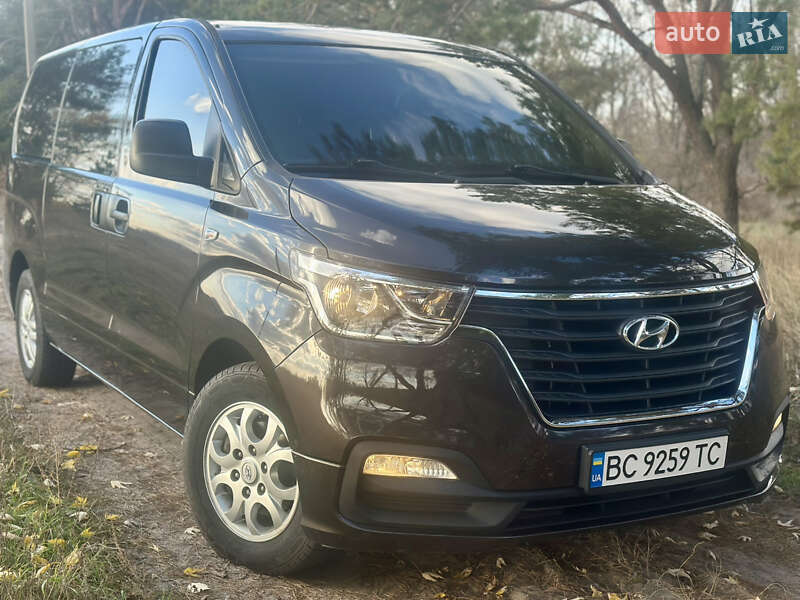 Грузопассажирский фургон Hyundai H-1 2018 в Барышевке