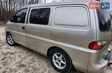 Вантажний фургон Hyundai H-1 2004 в Запоріжжі