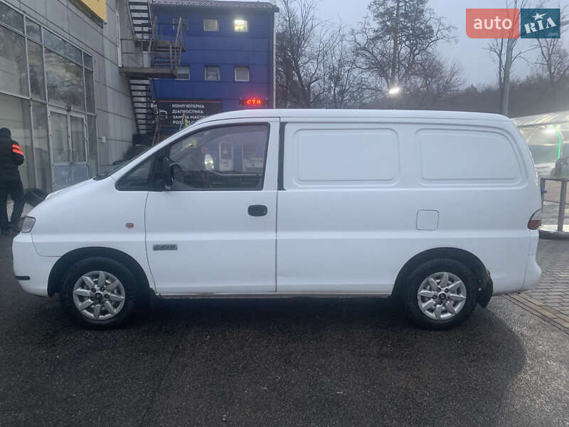 Вантажний фургон Hyundai H-1 2007 в Києві фото 3 Вантажний фургон Hyundai H-1 2007 в Києві