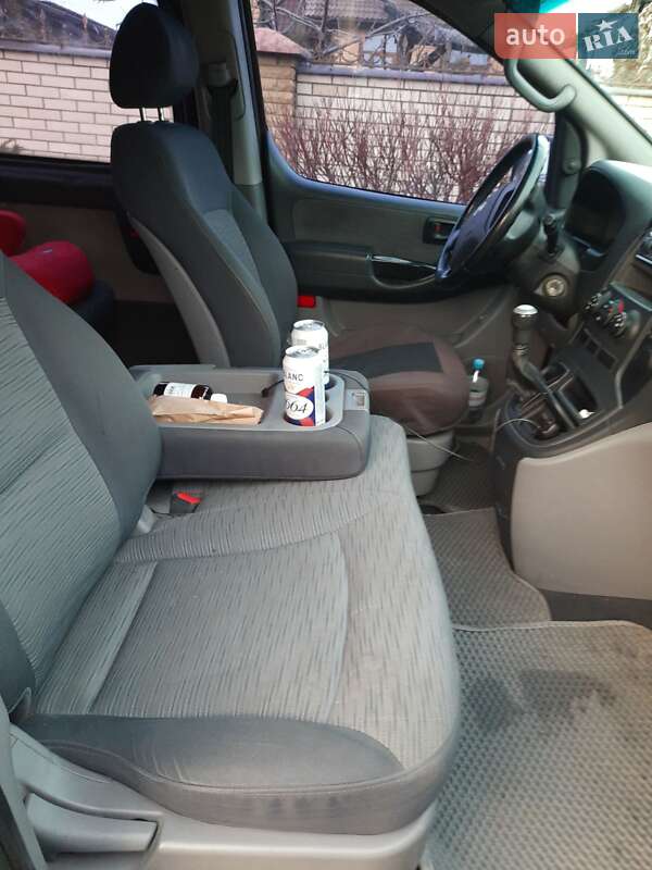 Минивэн Hyundai H-1 2008 в Киеве