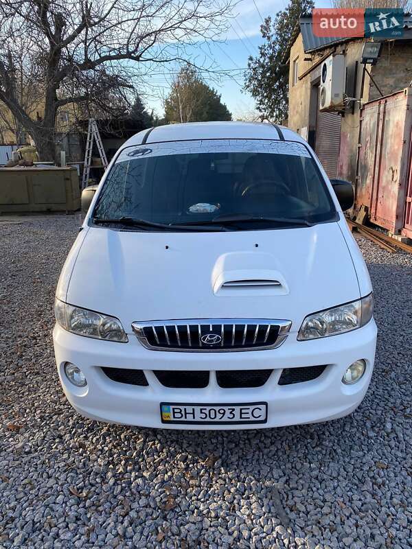 Мінівен Hyundai H-1 2007 в Одесі