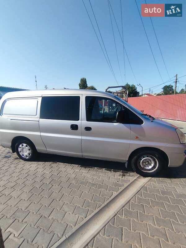 Минивэн Hyundai H-1 2007 в Одессе
