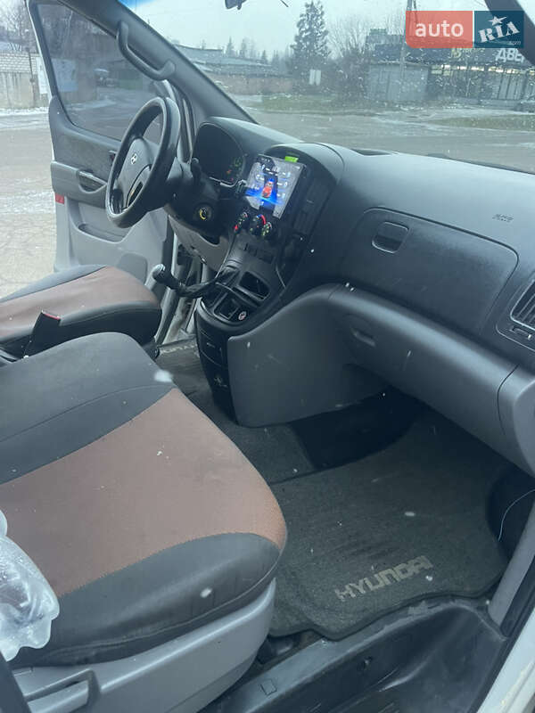 Минивэн Hyundai H-1 2008 в Чернигове фото 14 Минивэн Hyundai H-1 2008 в Чернигове
