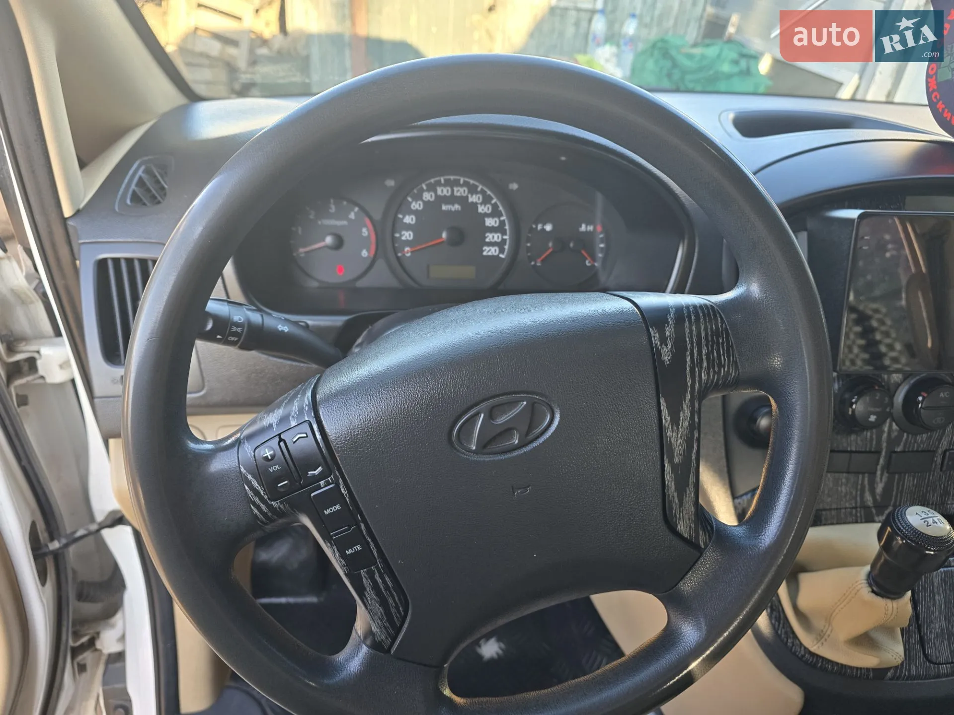 2012 Hyundai Starex (H-1) - мініатюра 17