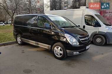 Hyundai H-1 2010 Hyundai H-1 2010