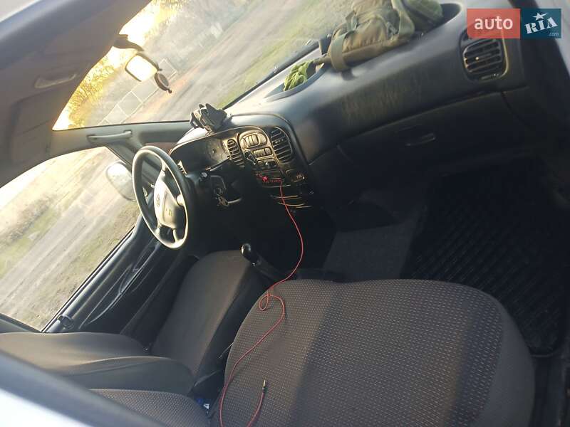 Минивэн Hyundai H-1 2004 в Новомосковске