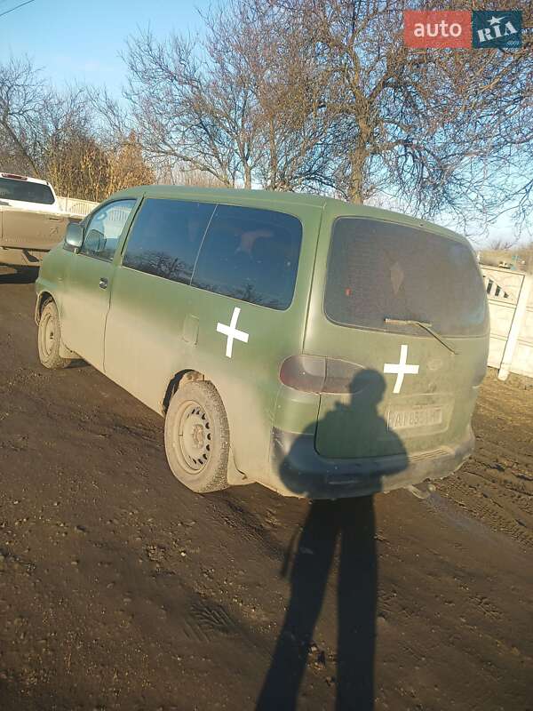Минивэн Hyundai H-1 2004 в Новомосковске