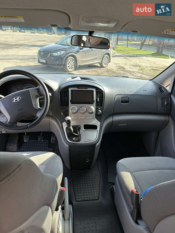 Минивэн Hyundai H-1 2010 в Чугуеве