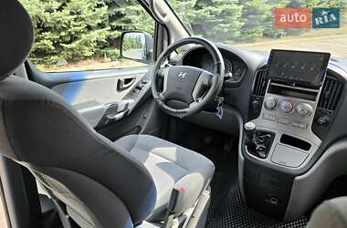 Минивэн Hyundai H-1 2008 в 