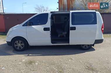 Минивэн Hyundai H-1 2011 в 