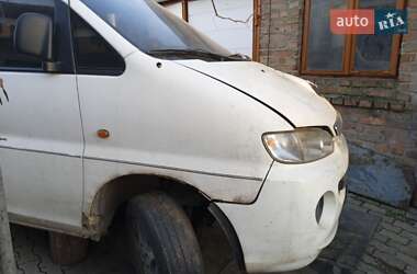 Минивэн Hyundai H-1 2000 в 