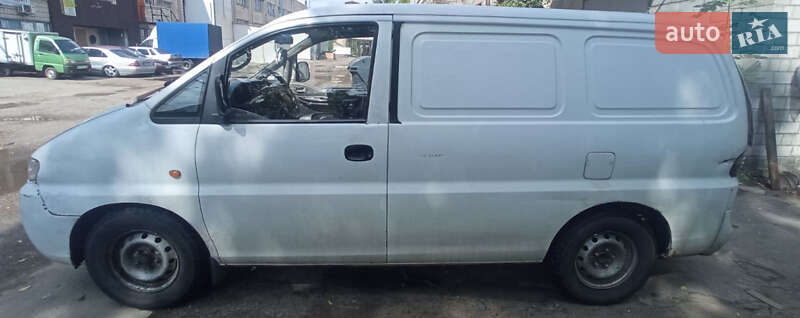 Минивэн Hyundai H-1 2005 в Киеве