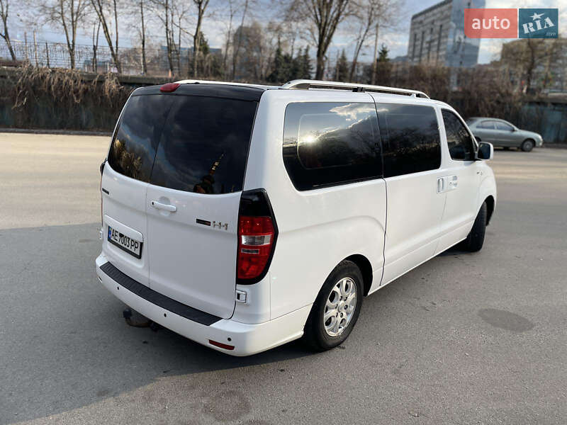 Мінівен Hyundai H-1 2008 в Дніпрі