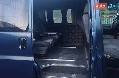 Минивэн Hyundai H-1 2005 в 
