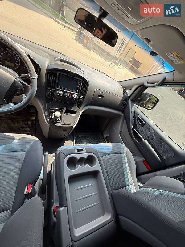 Грузовой фургон Hyundai H-1 2009 в Одессе