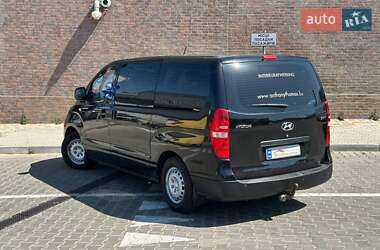 Минивэн Hyundai H-1 2011 в 