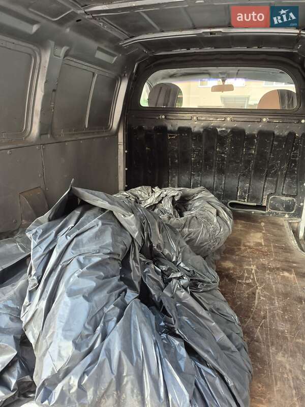 Грузовой фургон Hyundai H-1 2000 в Сумах