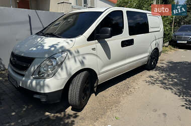 Hyundai H-1 2011 Hyundai H-1 2011