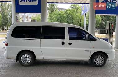 Минивэн Hyundai H-1 2007 в 