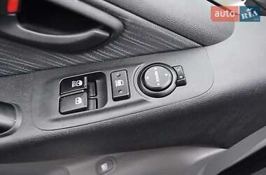 Грузопассажирский фургон Hyundai H-1 2015 в 