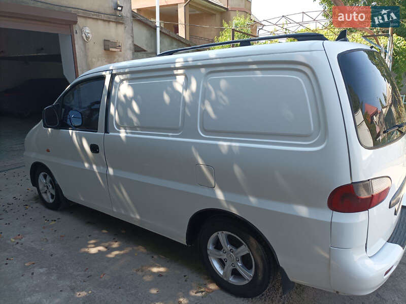 Минивэн Hyundai H-1 2006 в Одессе
