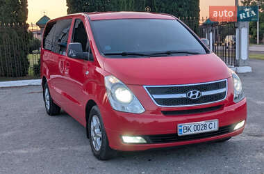 Hyundai H-1 2010