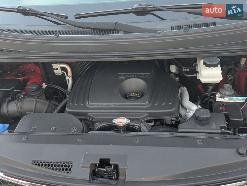 Мінівен Hyundai H-1 2010 в Дубні