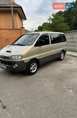 Минивэн Hyundai H-1 2004 в Броварах