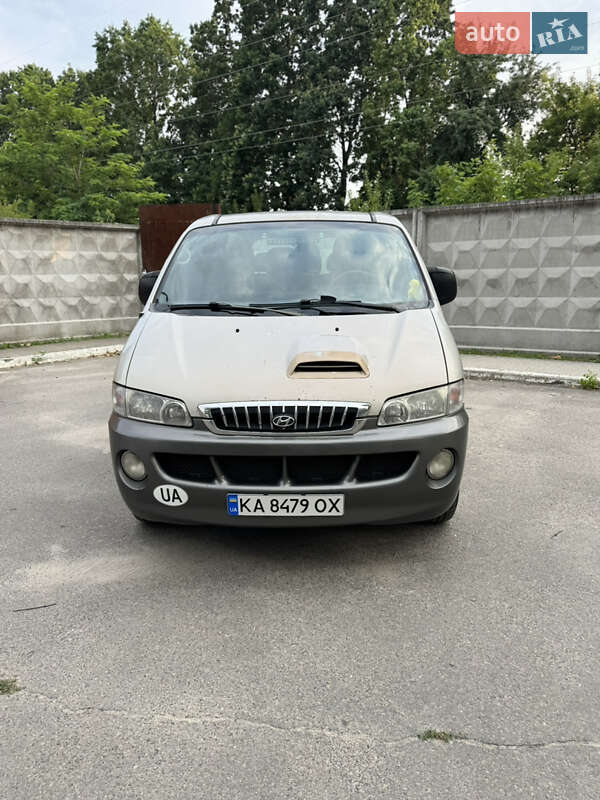 Мінівен Hyundai H-1 2004 в Броварах