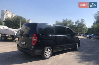 Минивэн Hyundai H-1 2008 в 