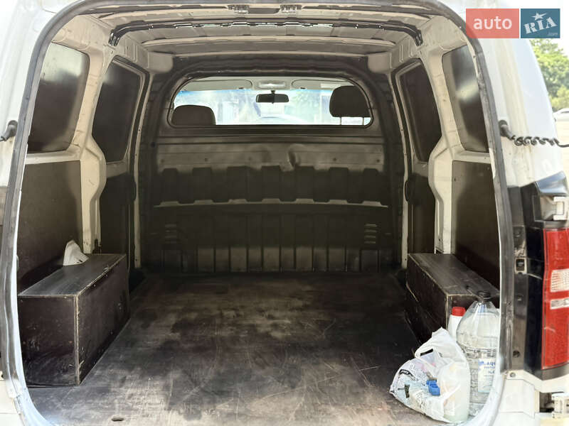 Грузовой фургон Hyundai H-1 2013 в Одессе