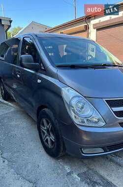 Hyundai H-1 2010 Hyundai H-1 2010
