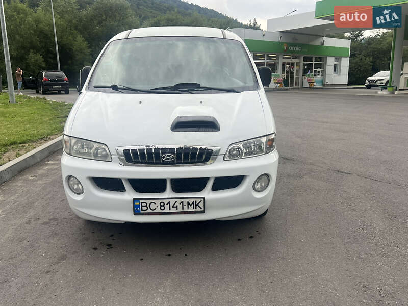 Минивэн Hyundai H-1 2006 в Сколе