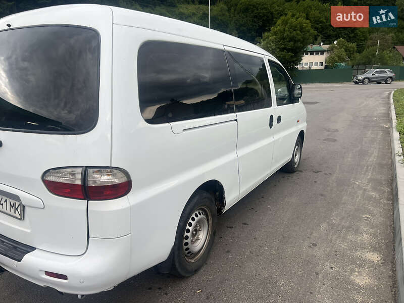 Минивэн Hyundai H-1 2006 в Сколе